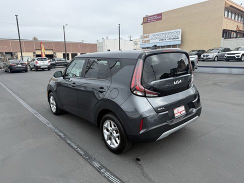 Used 2023 Kia Soul LX w/ Option Group 015 image 4