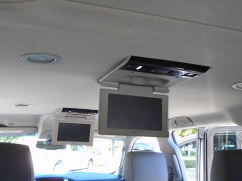 Used 2017 Chevrolet Suburban LT image 29