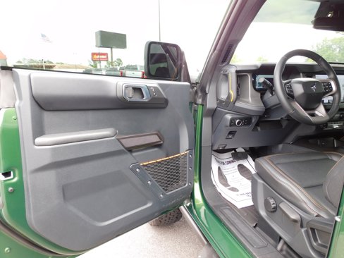 New 2024 Ford Bronco Badlands image 15