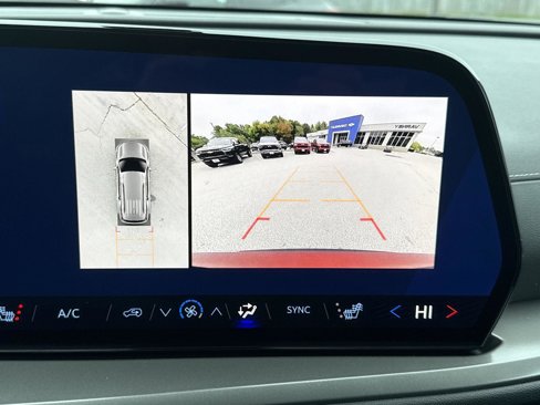 New 2026 Chevrolet Traverse LT w/ Driver Confidence Package image 21
