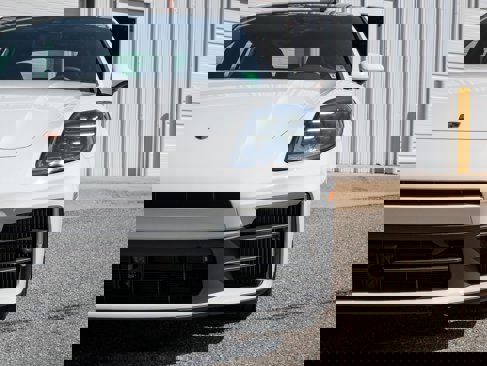 New 2025 Porsche Panamera image 12