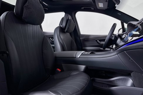 New 2026 Mercedes-Benz EQS 400 4MATIC SUV image 6