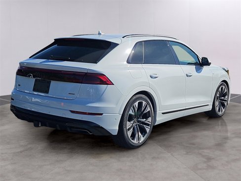 New 2026 Audi Q8 Premium Plus image 2