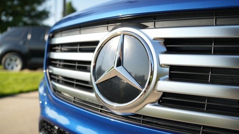Certified 2025 Mercedes-Benz GLB 250 image 11