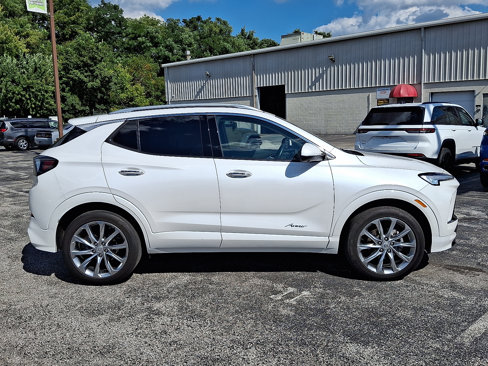 Used 2024 Buick Encore GX Avenir w/ Avenir Technology Package image 9