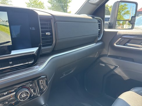 Used 2025 Chevrolet Silverado 3500 LTZ w/ LTZ Plus Package image 41