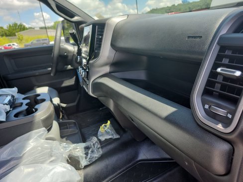 New 2025 RAM 5500 Tradesman image 39