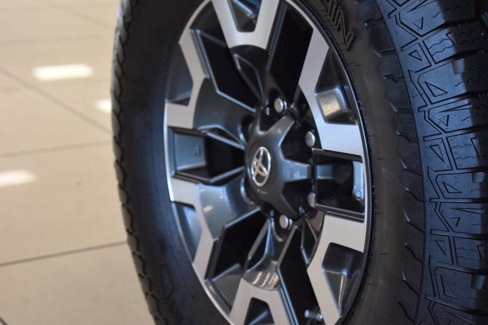 Used 2019 Toyota Tacoma TRD Off-Road w/ Technology Package image 25