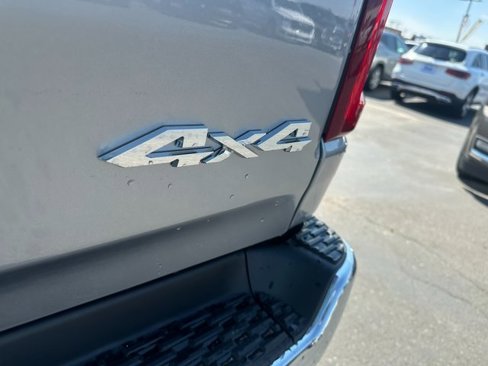 New 2026 RAM 1500 4x4 Crew Cab image 12