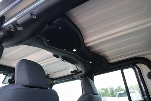New 2025 Jeep Gladiator Willys image 20