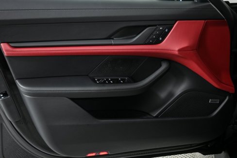 New 2025 Porsche Taycan GTS image 6