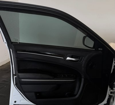 Used 2019 Chrysler 300 S image 12