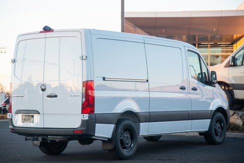 Used 2025 Mercedes-Benz Sprinter 2500 image 11