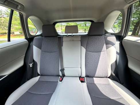 Used 2019 Toyota RAV4 XLE image 20