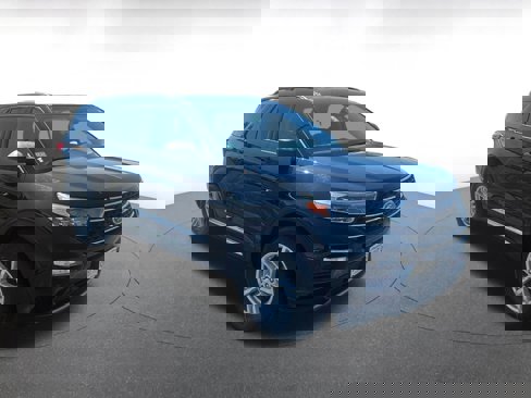 Used 2024 Ford Explorer XLT w/ Equipment Group 202A image 1