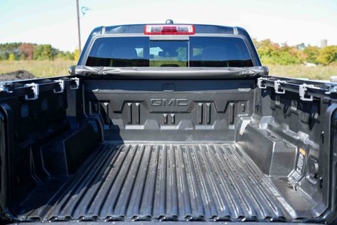 Used 2024 GMC Canyon Elevation image 12