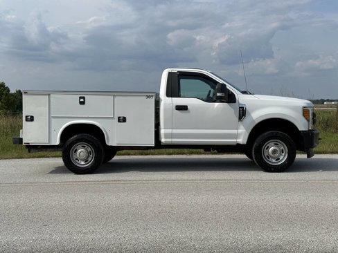 Used 2017 Ford F250 XL w/ Power Equipment Group image 8