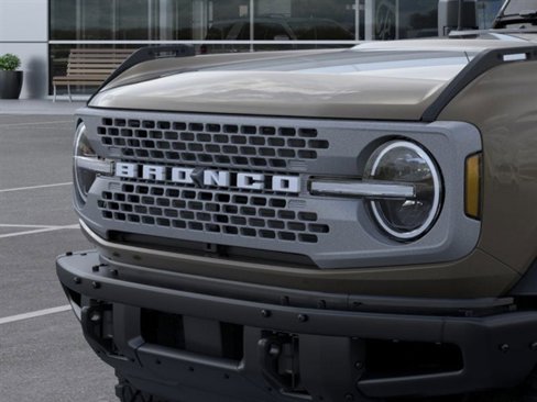 New 2025 Ford Bronco Badlands image 19