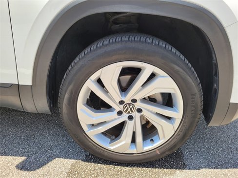 Used 2021 Volkswagen Atlas SE image 26