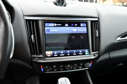 Used 2023 Maserati Levante Modena image 14