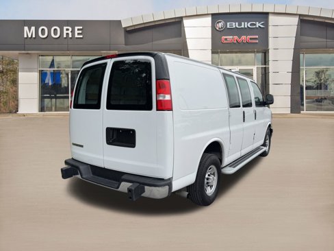 Used 2024 Chevrolet Express 2500 w/ Driver Convenience Package image 4
