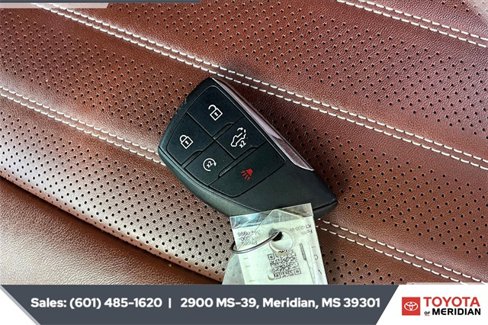Used 2025 GMC Sierra 2500 Denali Ultimate image 9