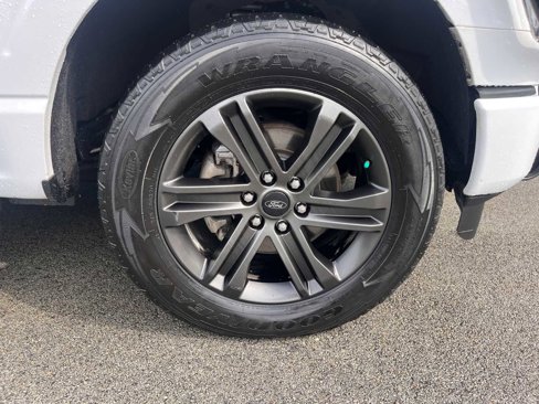 Used 2022 Ford F150 Lariat w/ Equipment Group 502A High image 42