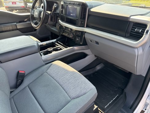 Used 2024 Ford F250 XLT w/ FX4 Off-Road Package image 29