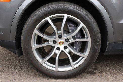 Used 2024 Porsche Cayenne Coupe image 52