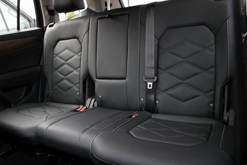 New 2026 Volkswagen Atlas SE image 8