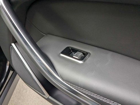 Used 2024 Jaguar F-PACE R-Dynamic S image 34