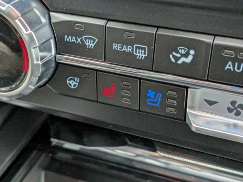 New 2026 Ford F250 Lariat w/ Black Appearance Package image 27