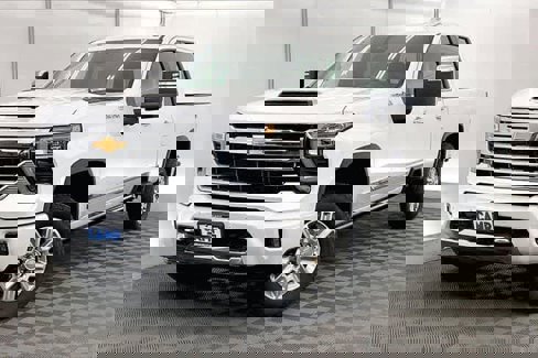 New 2025 Chevrolet Silverado 3500 High Country w/ High Country Premium Package image 1