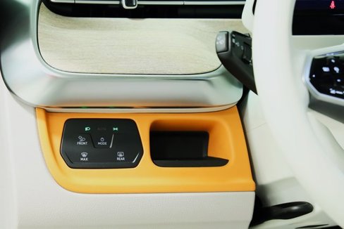 New 2025 Volkswagen ID. Buzz 1st Edition image 22