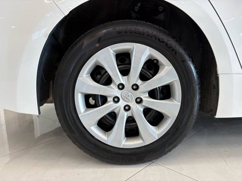 Used 2023 Toyota Corolla LE image 38