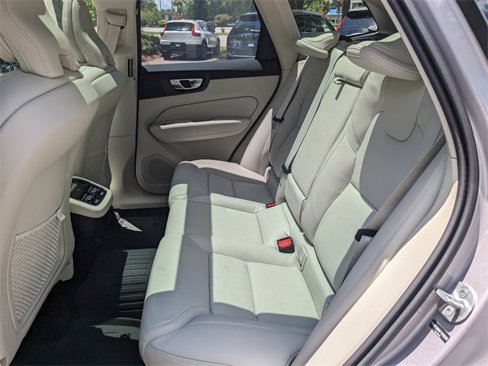 New 2026 Volvo XC60 B5 Ultra w/ Climate Package image 15