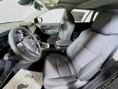 New 2025 Toyota RAV4 XLE image 17