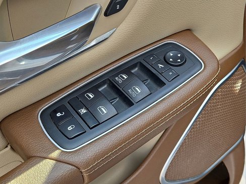 Used 2020 RAM 1500 Laramie image 21