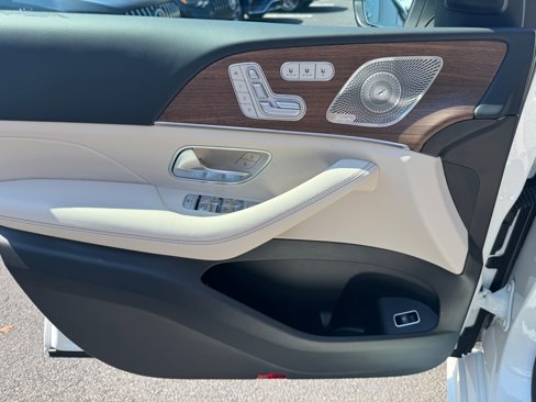 New 2026 Mercedes-Benz GLS 450 4MATIC image 5