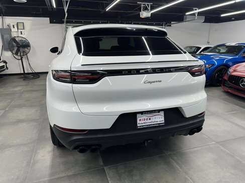 Used 2023 Porsche Cayenne Coupe image 5