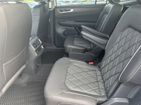 New 2025 Volkswagen Atlas SEL Premium R-Line image 31