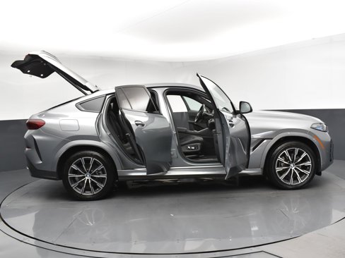 Used 2025 BMW X6 xDrive40i image 26