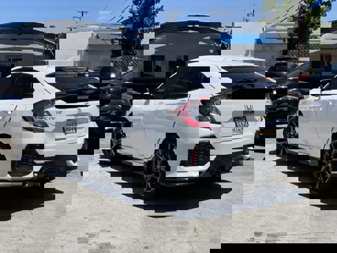 Used 2017 Honda Civic Sport image 6