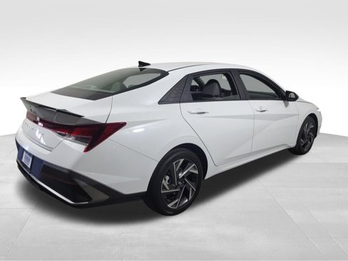 New 2025 Hyundai Elantra Sport image 5