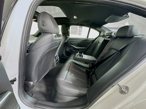 Used 2025 BMW 330i Sedan image 29