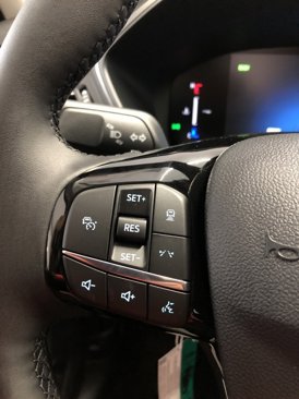 New 2025 Ford Escape SE image 23