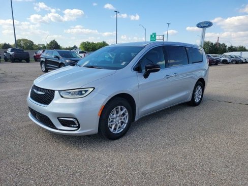 New 2026 Chrysler Pacifica Select image 17