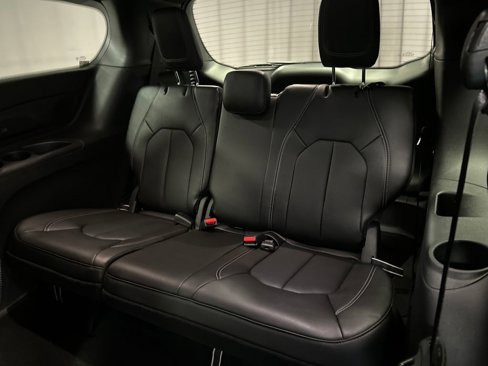 New 2026 Chrysler Pacifica Select image 23