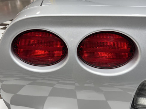 Used 2002 Chevrolet Corvette Convertible w/ Preferred Equipment Group2 image 15