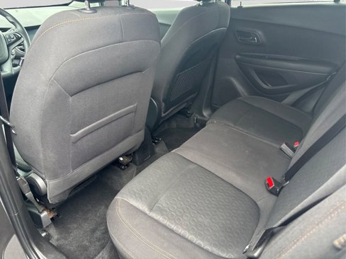 Used 2017 Chevrolet Trax LS w/ Fleet Convenience Package image 10